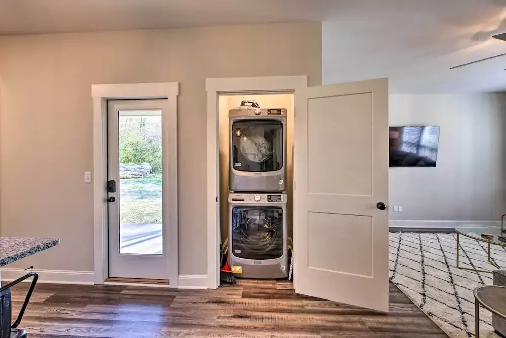 Wooded Escape w/ Beautiful Backyard + Mtn Views!