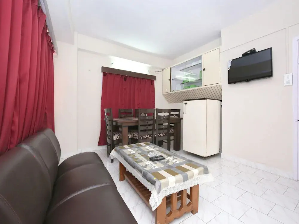 OYO 10404 Home 3BHK Mall Road Shimla