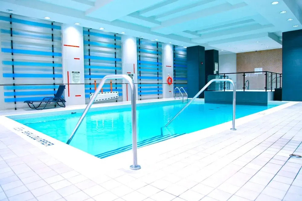 Red Maple Suites Mississauga