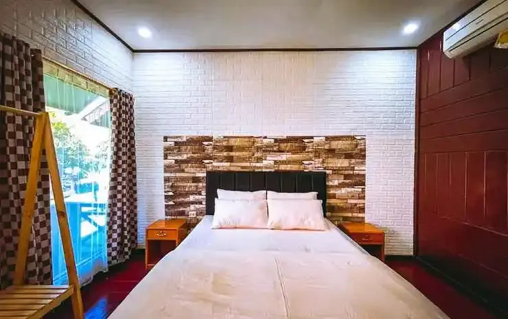 IZY Guest House