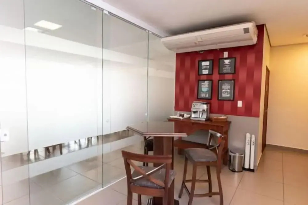 Colonial Flat Hotel