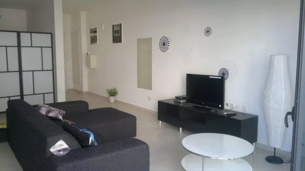 CJ Studios