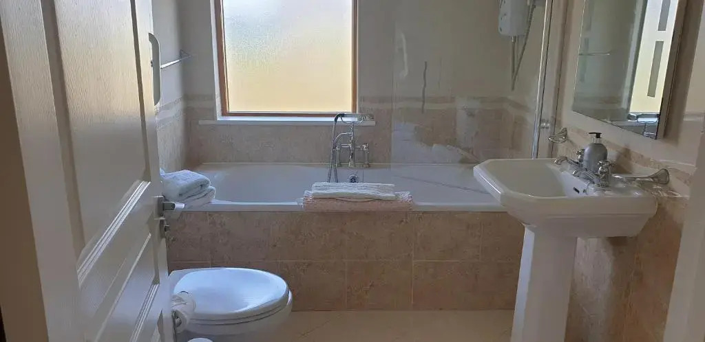 Knightsbrook Guesthouse