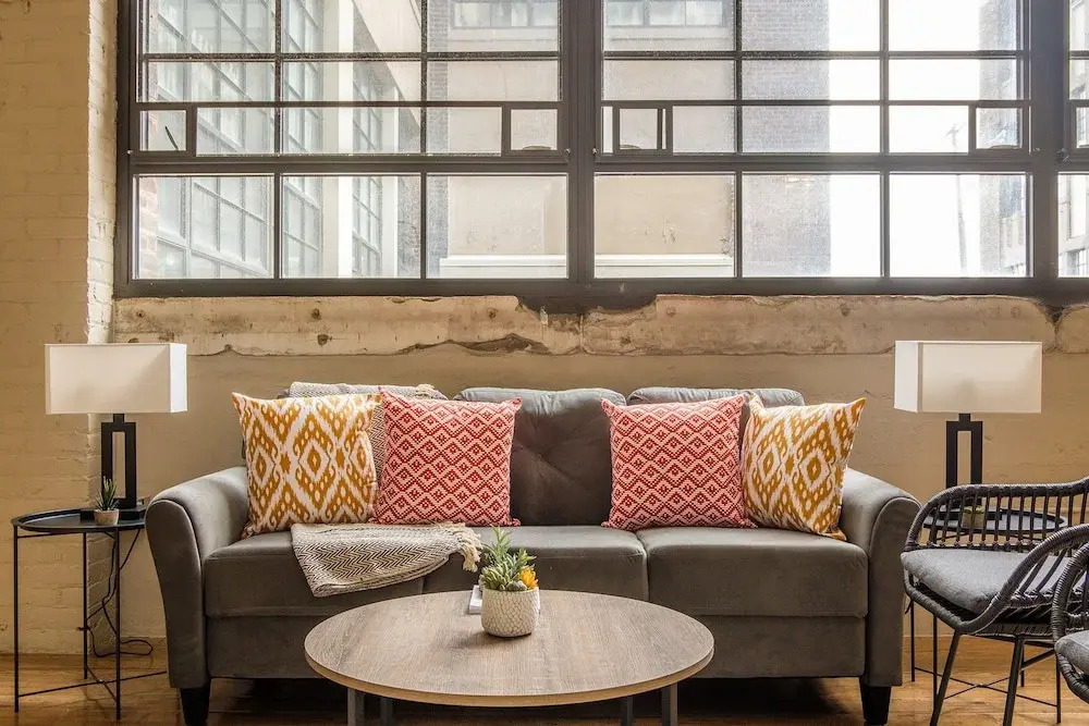 1 & 2 BR Apts w/ Gym, WiFi & Laundry by Frontdesk