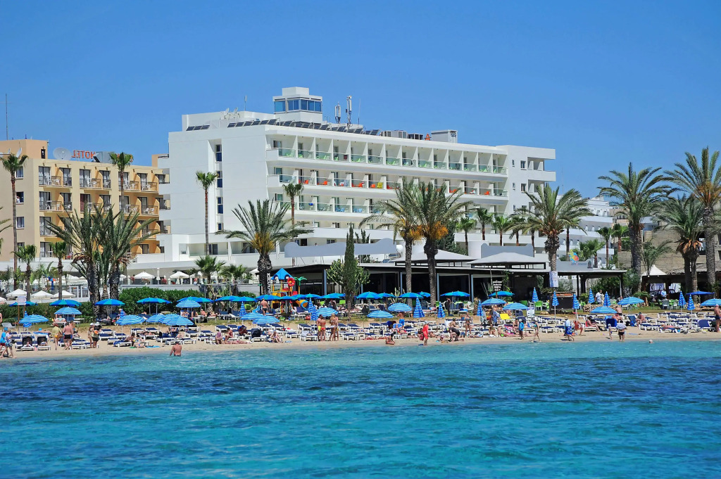Отель Nelia Beach