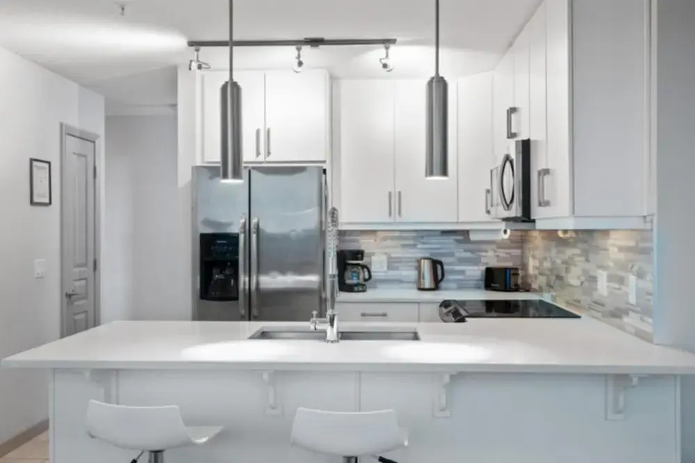 2BR 2BA Stampede and Calgary Tower View Free Park