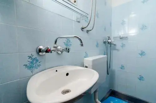 Three-Bedroom Holiday Home in Potomje