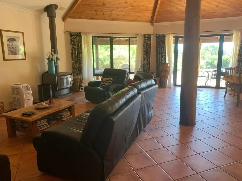 Rural Hideaway