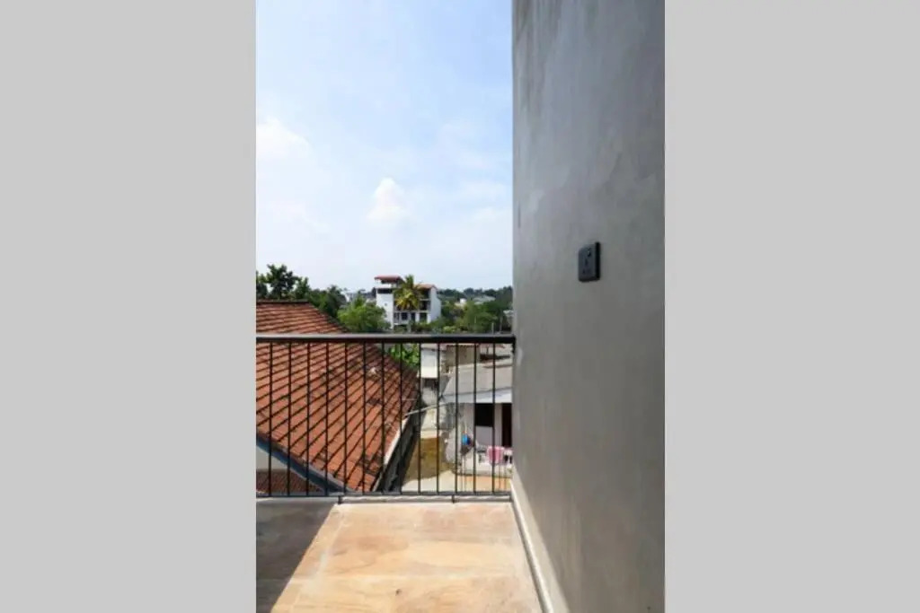 Amaze Residence luxury 2 bedroom apartment 5
