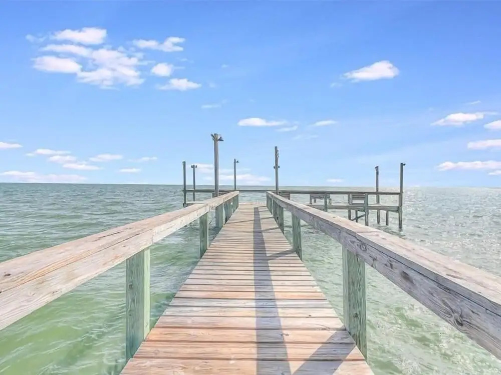 Sunset Breeze 3 Bedroom Condo by RedAwning