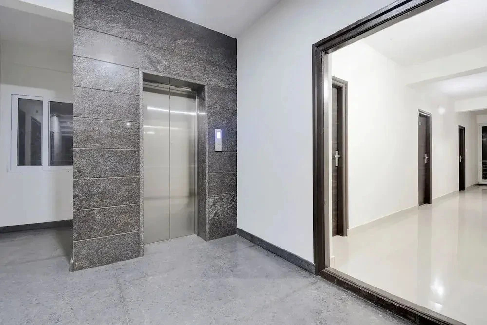 Hindavi Inn 3 by OYO Rooms