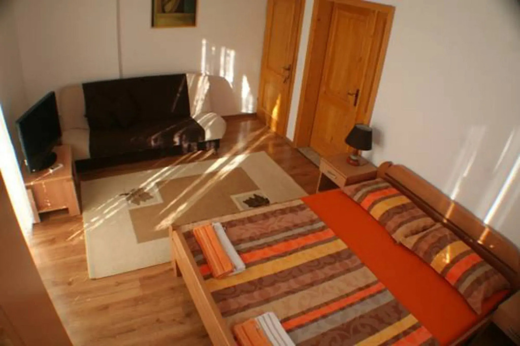B&B Lovac Pool & Spa