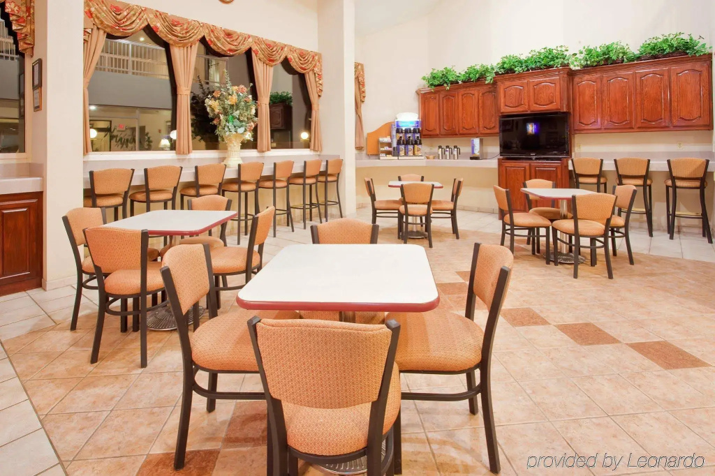 Country Inn & Suites by Radisson, Fort Worth West l-30 NAS JRB