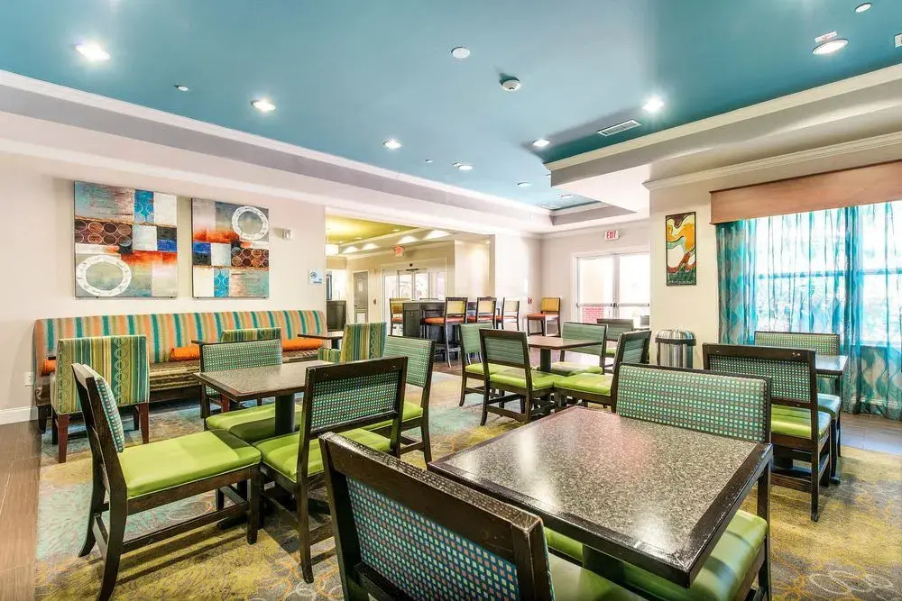 Holiday Inn Express & Suites LaGrange