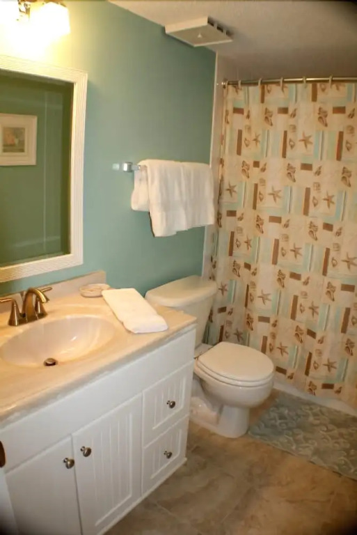 Oceans 56 - 3 Br Condo