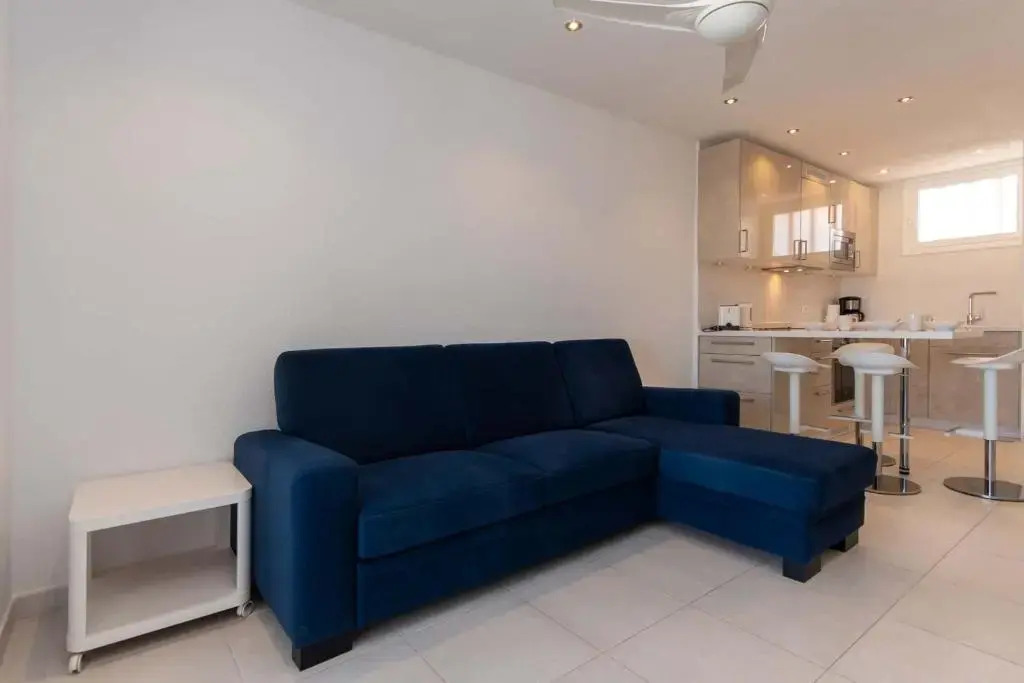 Parque Santiago III 204 - One Bed
