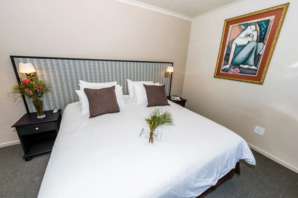 Le Petit Chateau Guest House