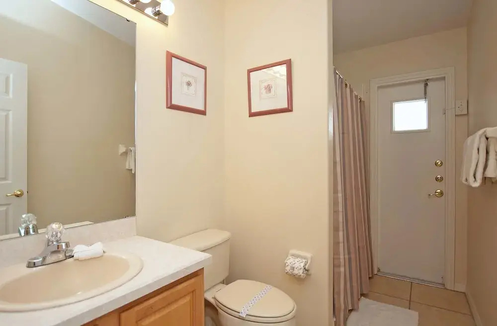 Greater Groves 5 Bedroom House w Pool - 5202GG