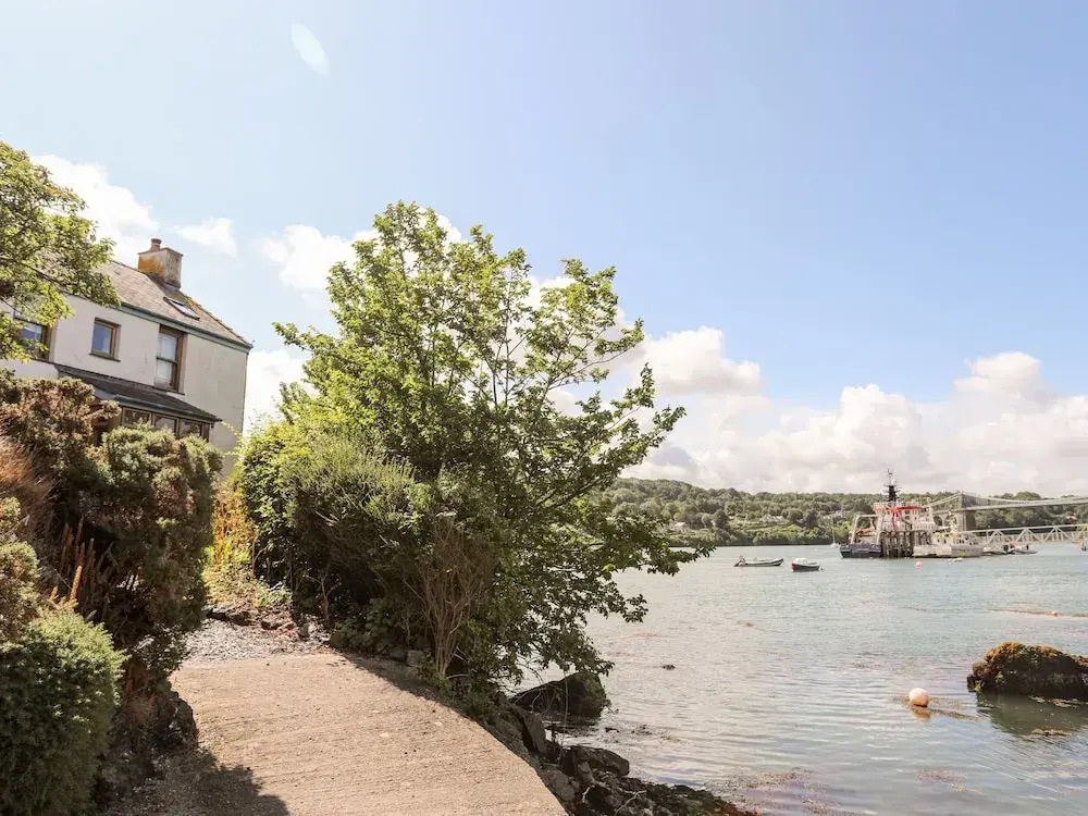 Ynys Faelog Cottage