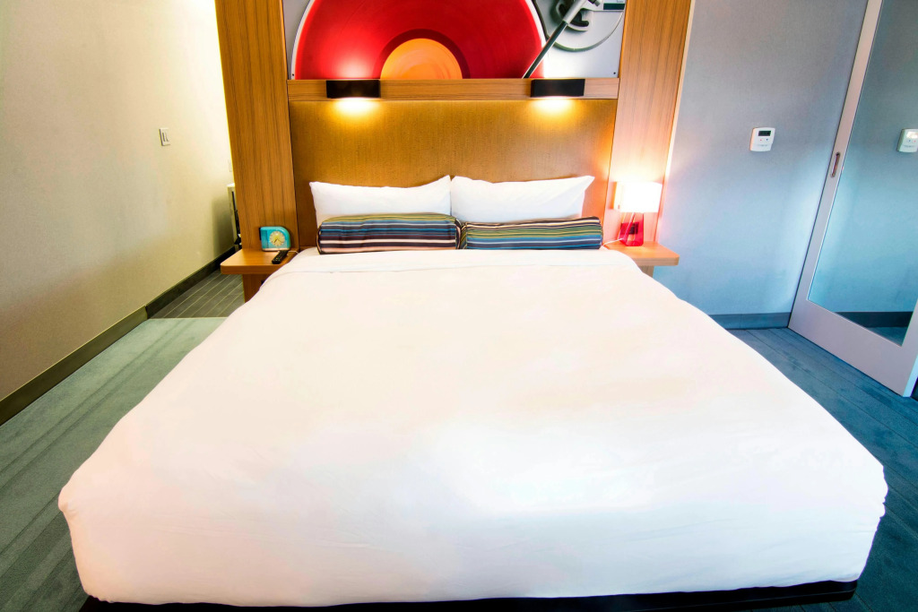 Aloft by Marriott Miami Doral
