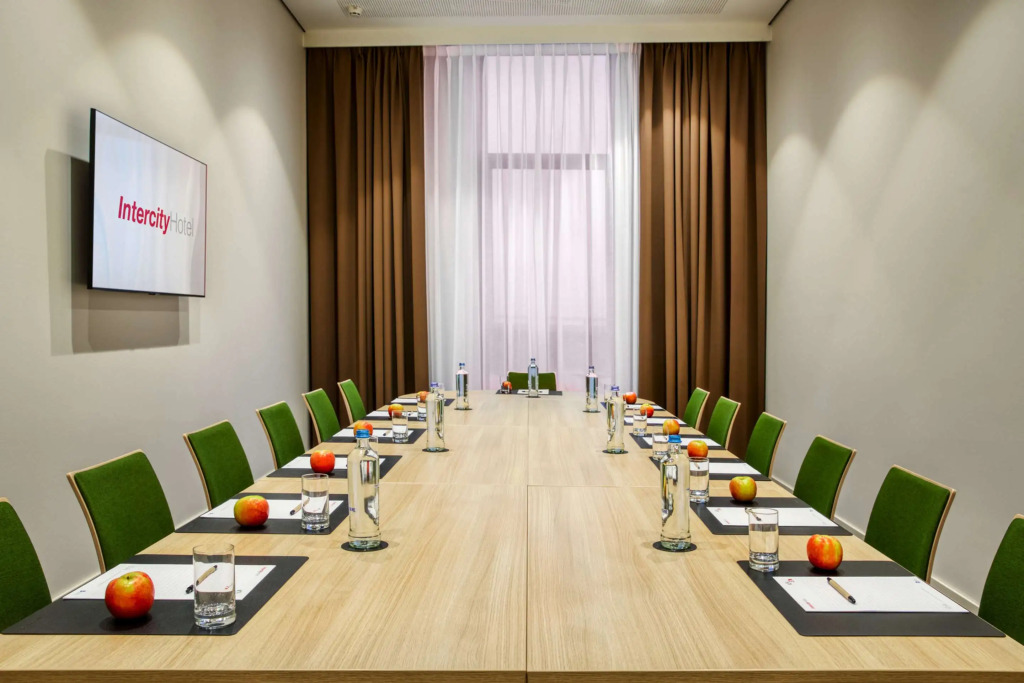 IntercityHotel Amsterdam Schiphol Airport