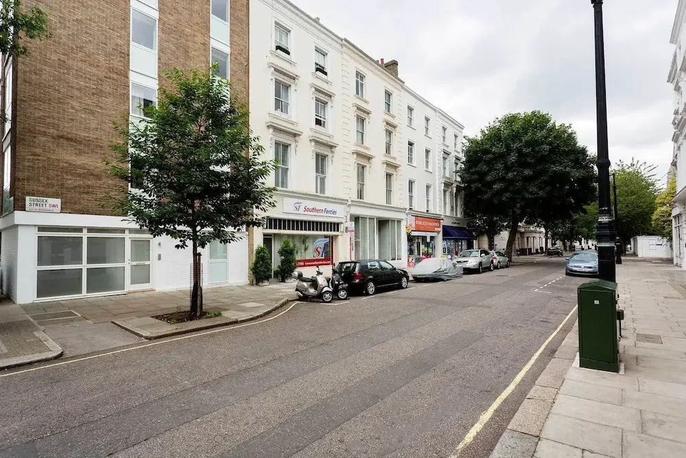 Cosy Sussex Street