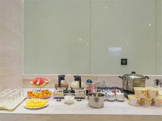 Elong Anyun Hotel (Wuhan Friendship Avenue Hubei University Subway Station Store)