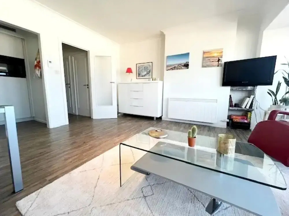 Apartment in Wenduine With Stunning Seaviews