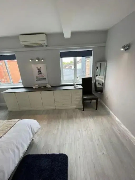 Large 1 bedroom Apartment Chester, Hoole Sleeps 4.