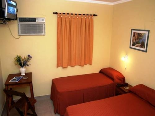 Hotel Plaza Alberdi
