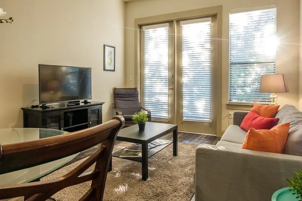 Turtle Creek Apartments by Frontdesk