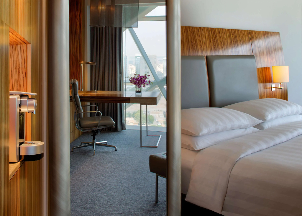 Andaz Capital Gate Abu Dhabi, By Hyatt