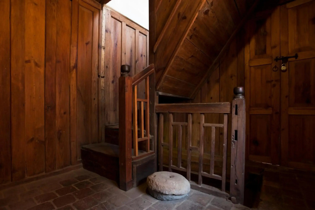 Traditional Homes - Swotha