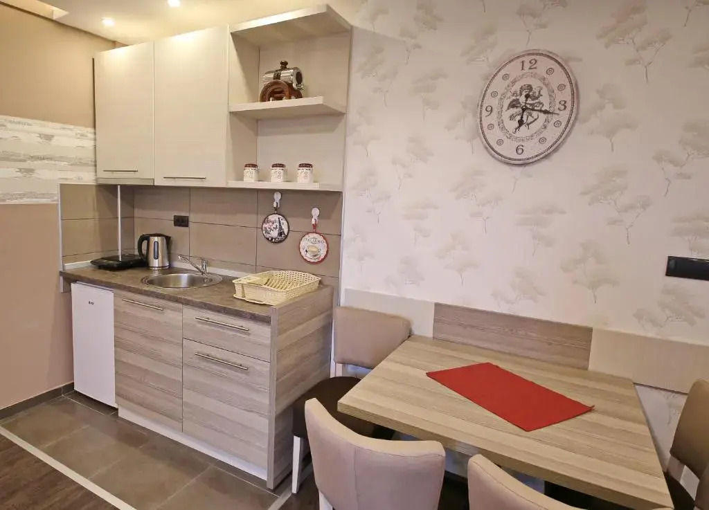 Astoria Lux - K16 Milmari