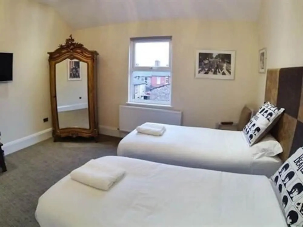 Penny Lane Hotel