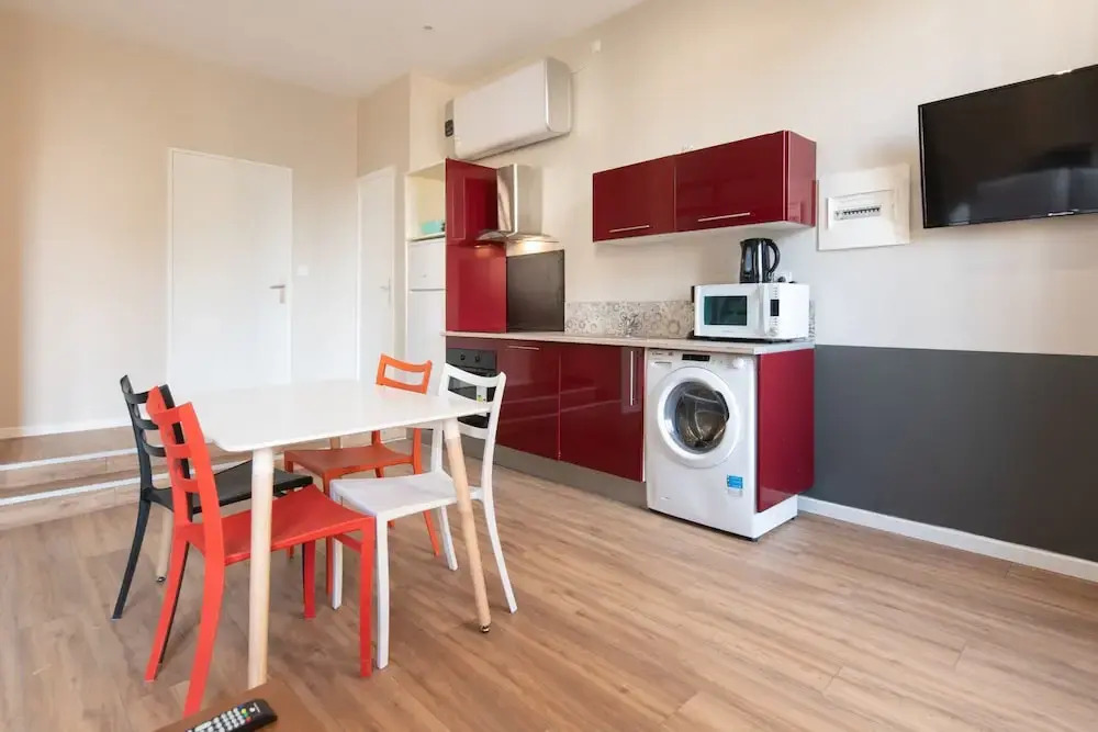 Studio Camelina Gauche City Room