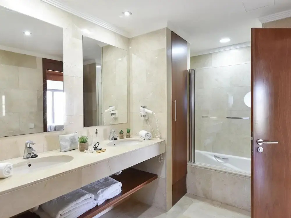 Villa With Private Pool in the Golf Resort