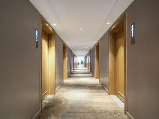 Vienna 3 Best Hotel (Jiangnan Market Julong Subway Station)
