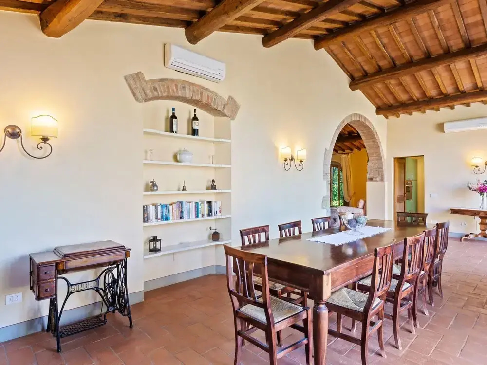 Lovely Villa in Tavarnelle Val di Pesa with Private Swimming Pool