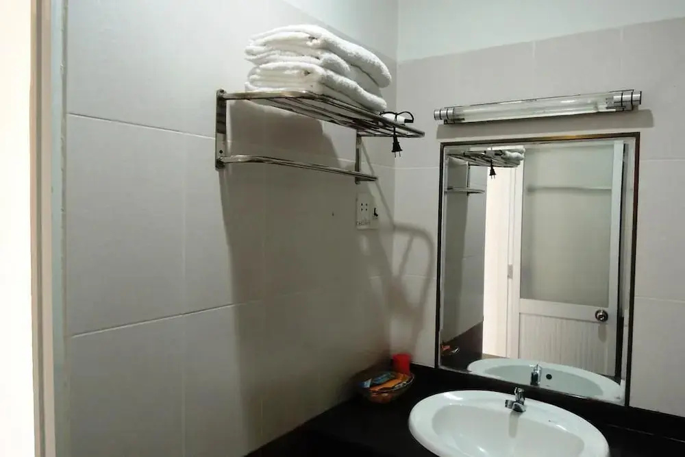 C30 Glory Hotel