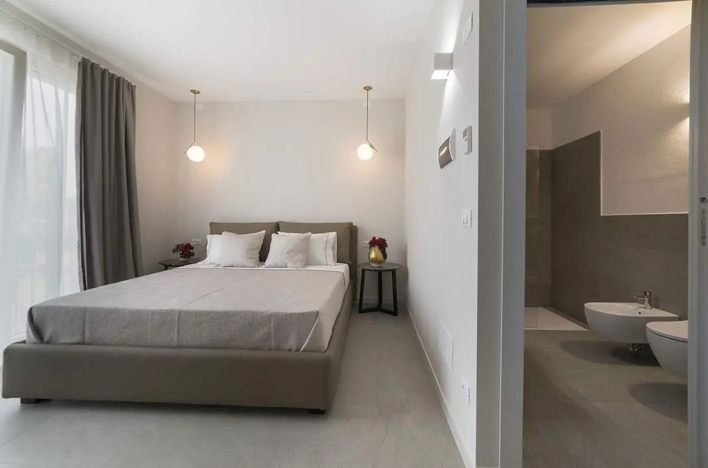 Garda Room