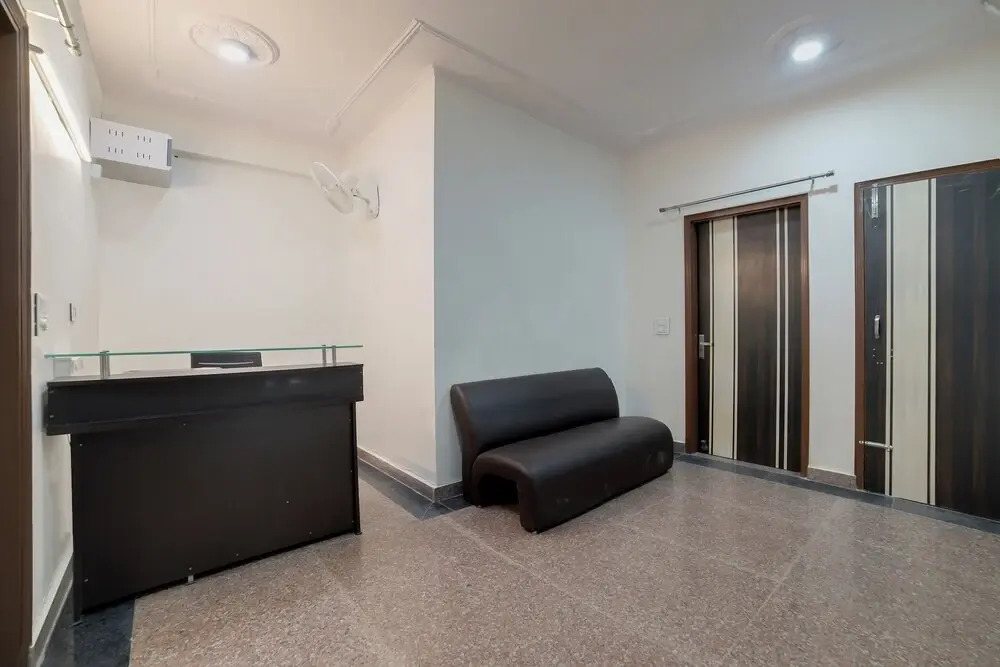 OYO 28706 The Bliss Residency