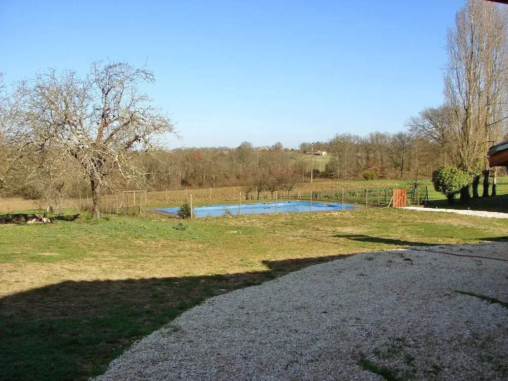 House With 3 Bedrooms in Agnac, With Pool Access and Enclosed Garden