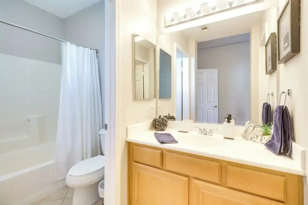 2 Mi to Empire Polo Club: Indio Home w/ Fireplace!