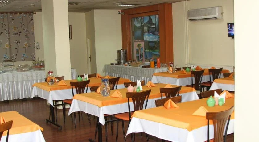 Kasmir Hotel