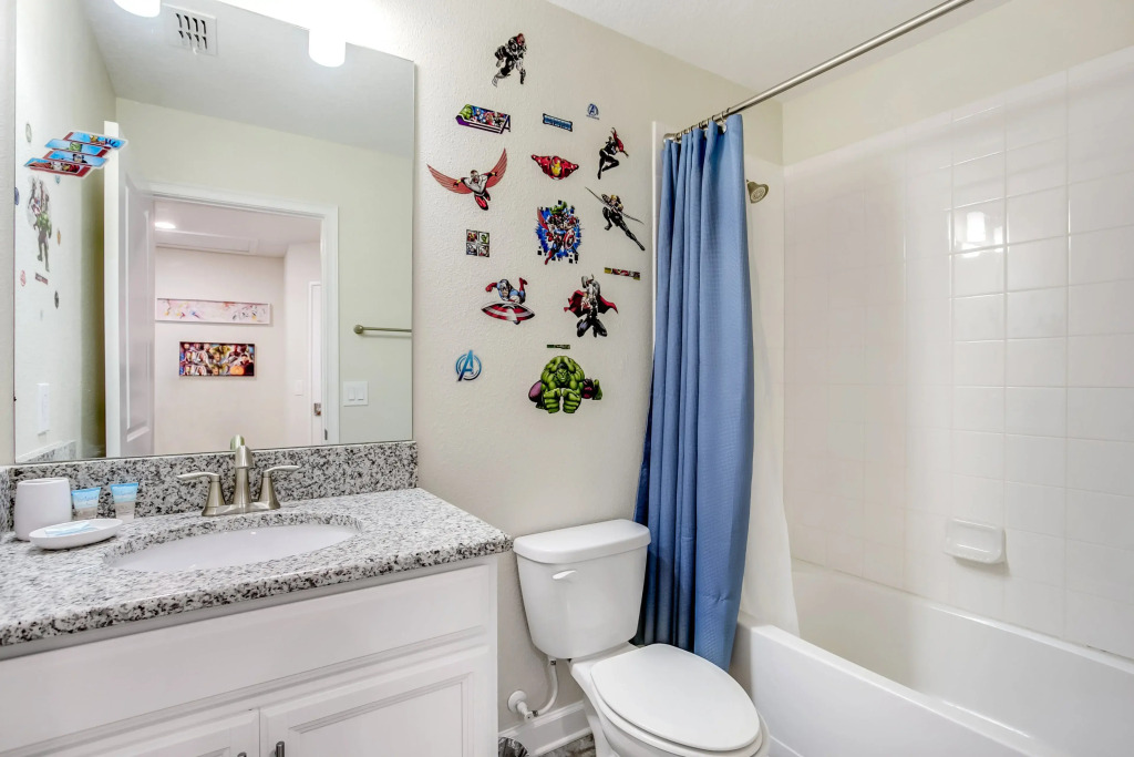 Amazing Storey Lake 5 Bedroom 5 Bathroom 4778Kcc