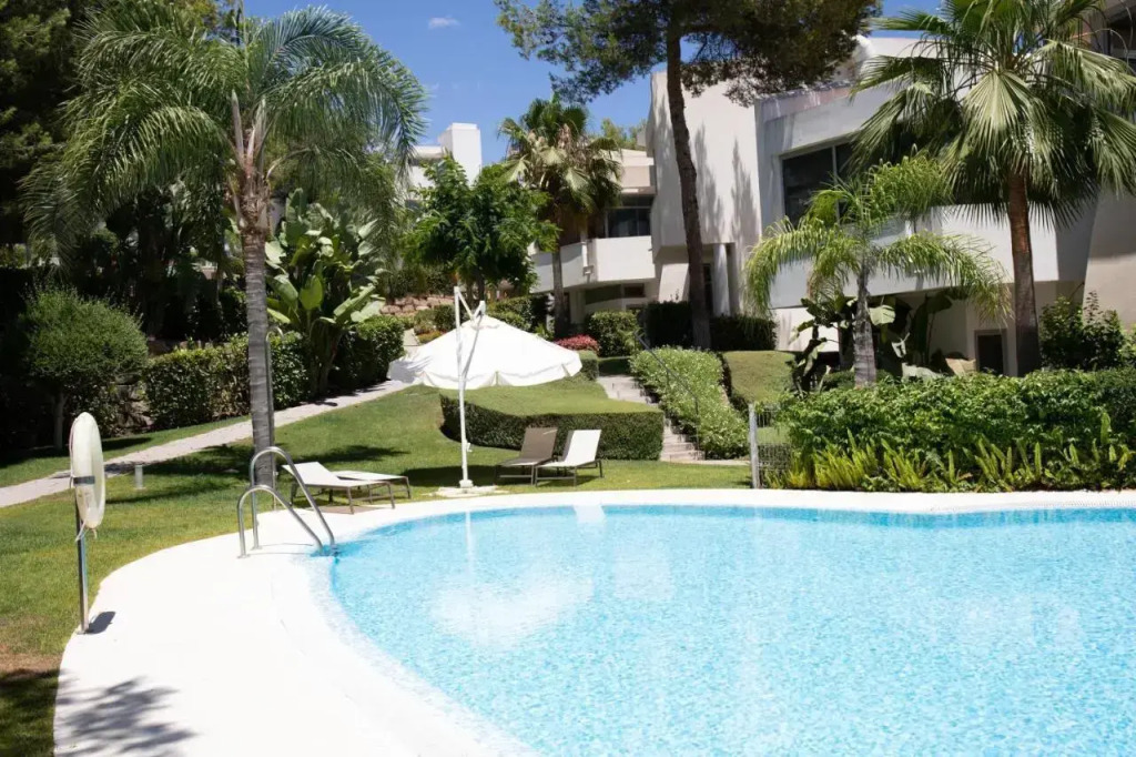 Luxurious 2 Bedroom Townhouse in Sierra Blanca