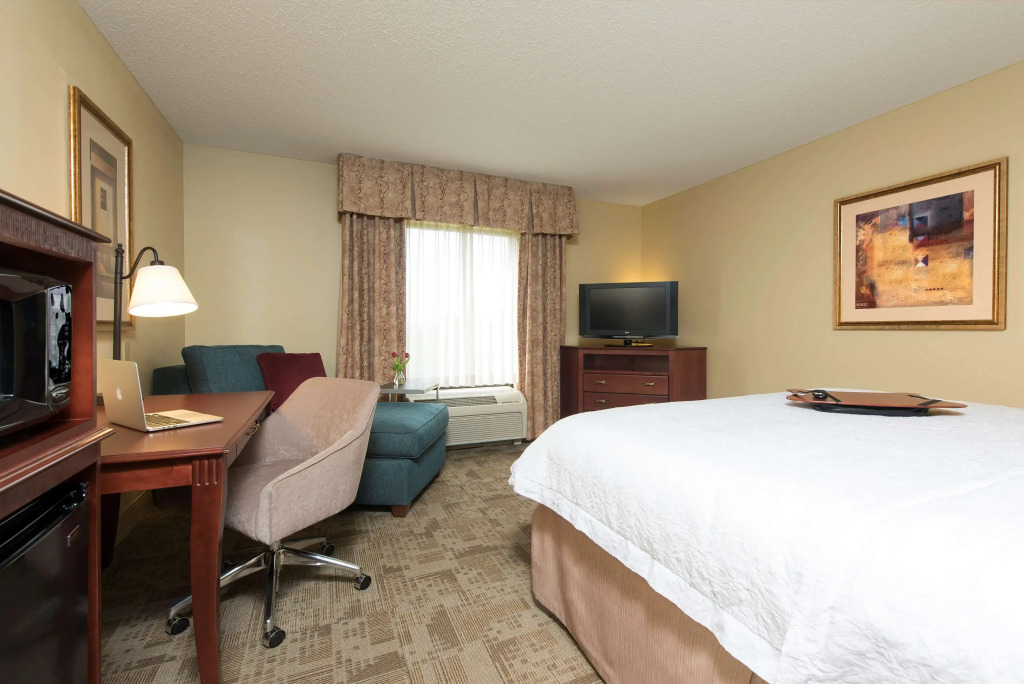 Hampton Inn & Suites Bloomington-Normal