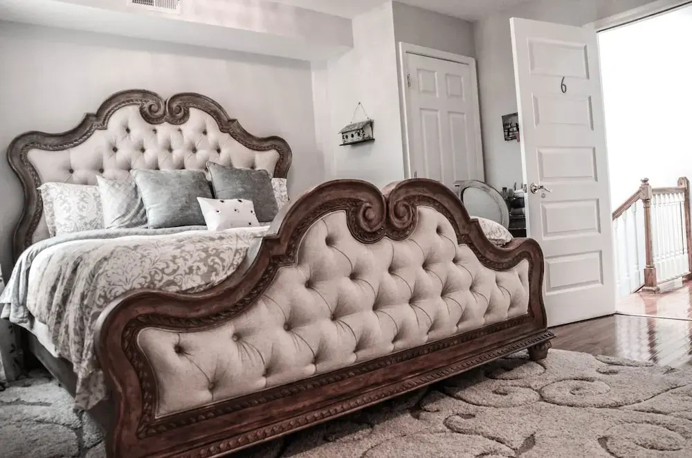 Birdhouse Bed and Breakfast