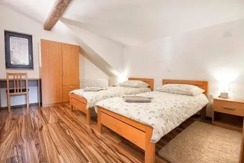 Apartments Matko